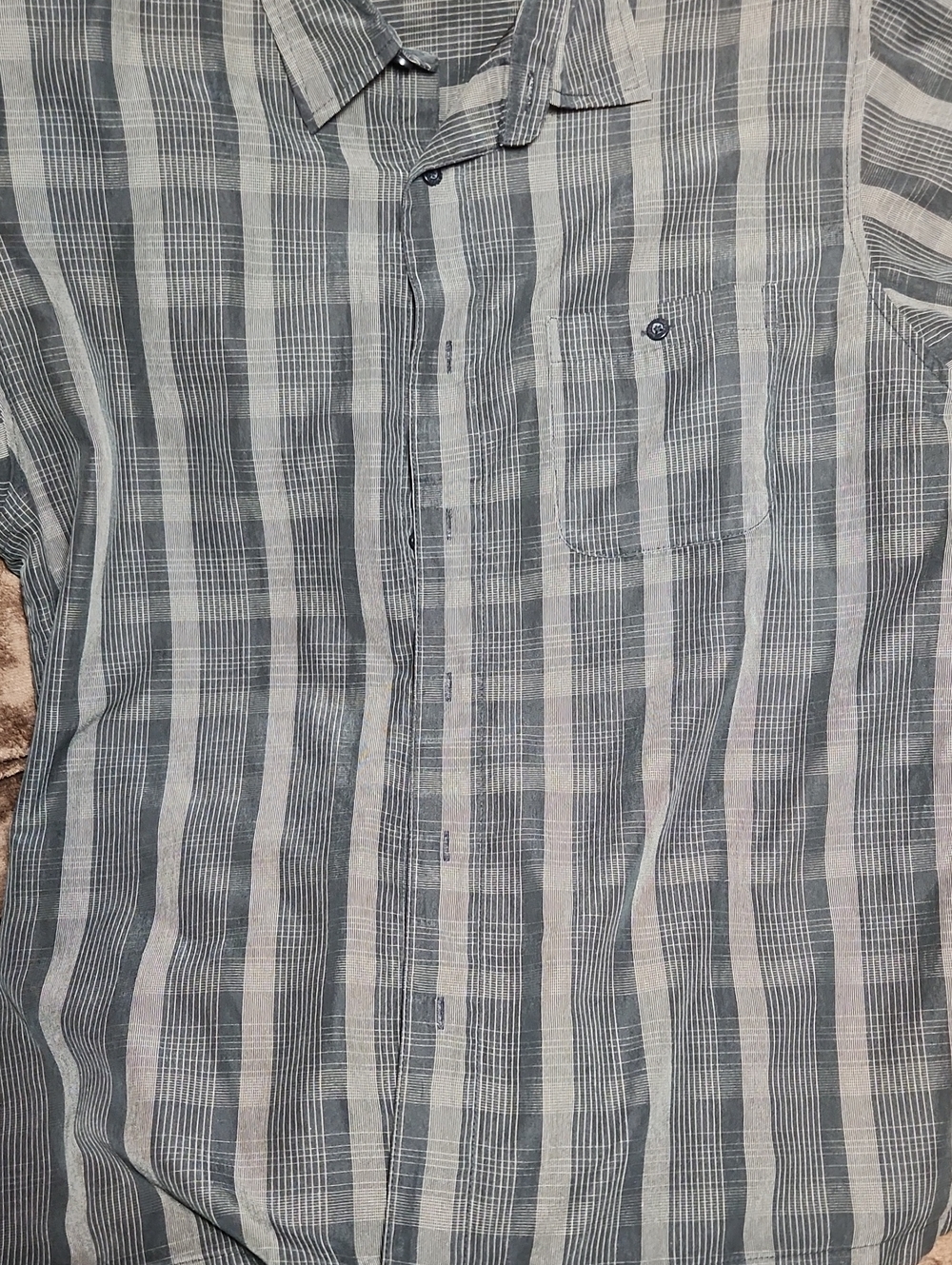 Men's HAGGAR Casual Black and Cream Plaid Button-Up Shirt Size LARGE